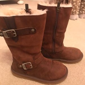take a look. Ugg boots